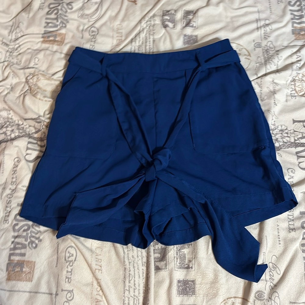 New day shorts